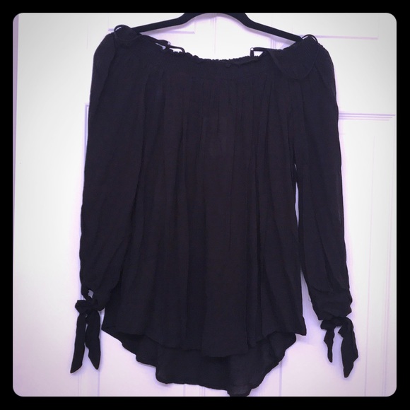 Socialite Tops - Socialite top